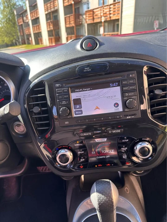 2012 Nissan Juke - Image 11 of 17