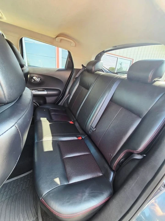 2012 Nissan Juke - Image 11 of 17