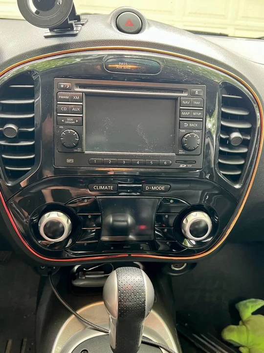 2012 Nissan Juke - Image 7 of 11