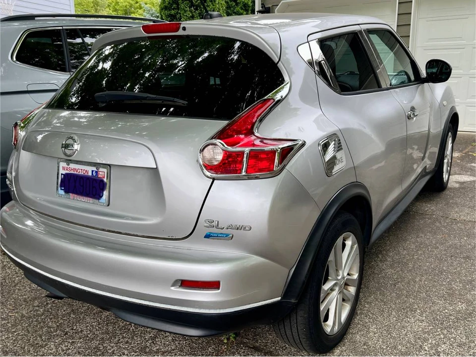 2012 Nissan Juke - Image 2 of 11