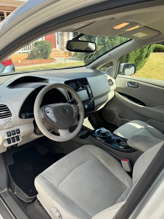 2012 Nissan Leaf - Image 5 of 9
