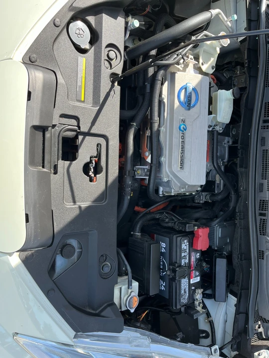 2012 Nissan Leaf - Image 8 of 11