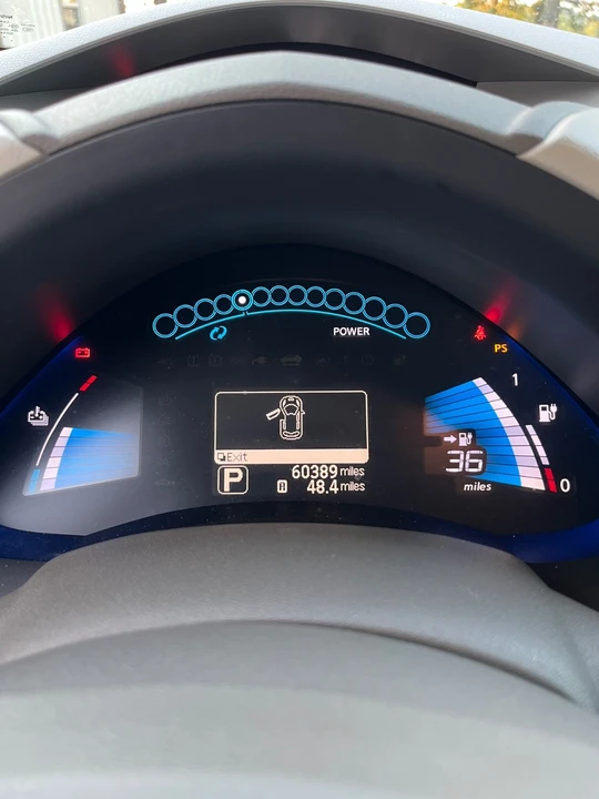 2012 Nissan Leaf - Image 16 of 17