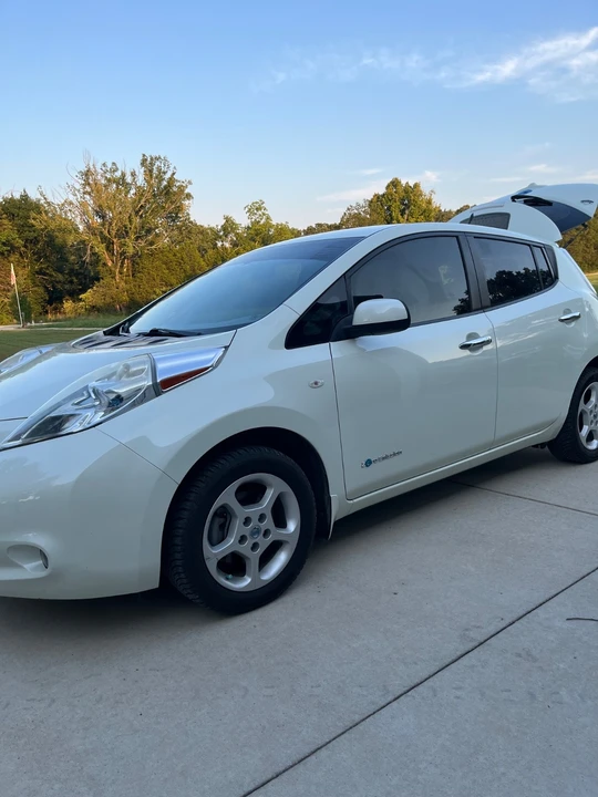 2012 Nissan Leaf - Image 6 of 17