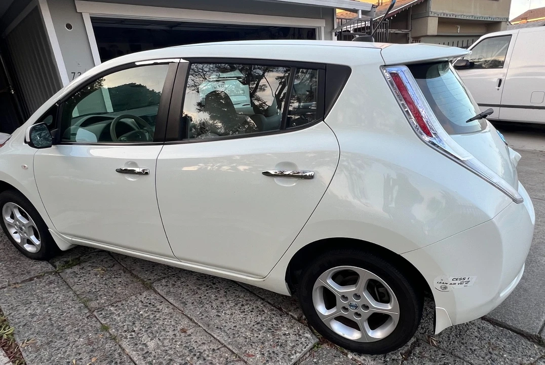2012 Nissan Leaf - Image 2 of 20