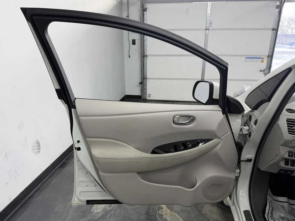 2012 Nissan Leaf - Image 12 of 21