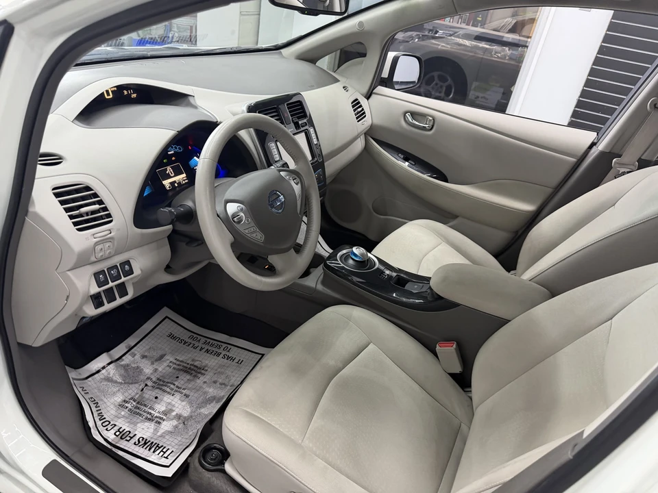 2012 Nissan Leaf - Image 15 of 21
