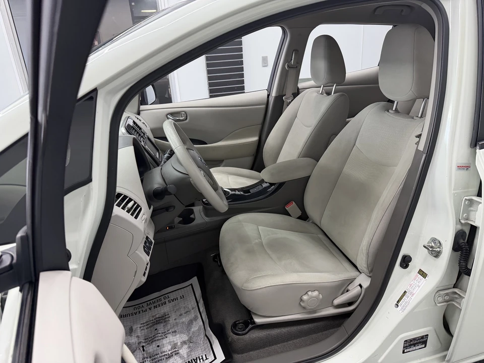2012 Nissan Leaf - Image 14 of 21