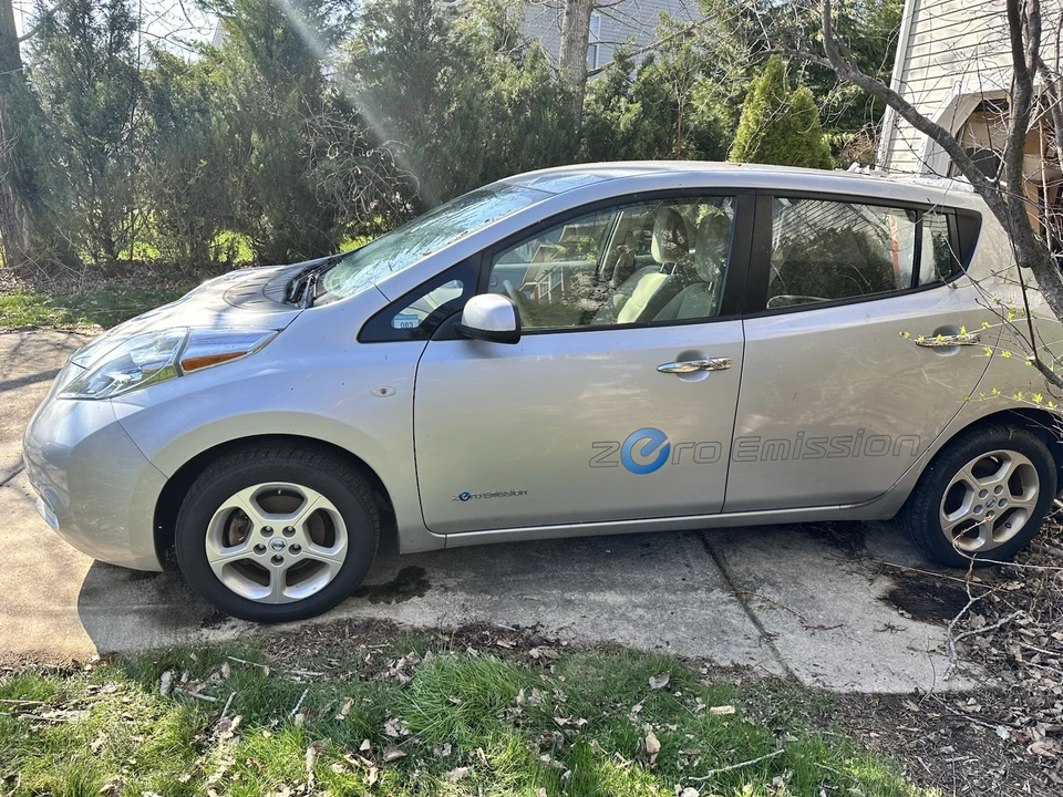 2012 Nissan Leaf - Image 2 of 5