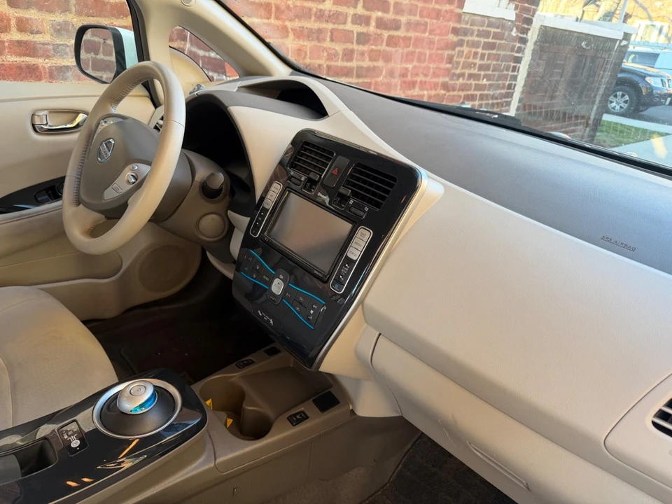 2012 Nissan Leaf - Image 4 of 5