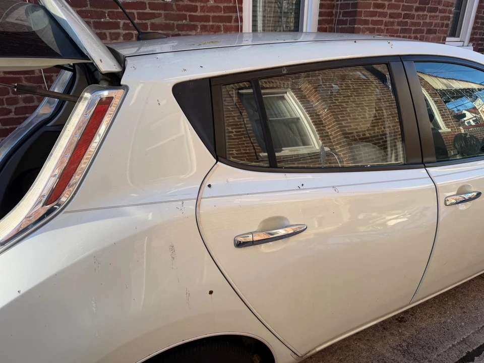 2012 Nissan Leaf - Image 2 of 5