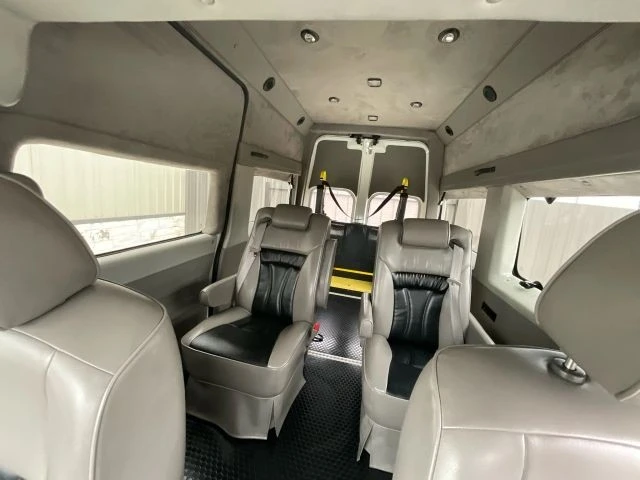 2012 Nissan NV3500 - Image 20 of 21