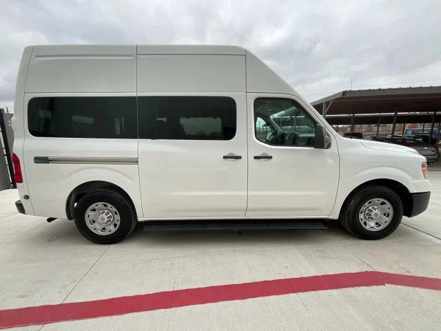2012 Nissan NV3500 - Image 9 of 21