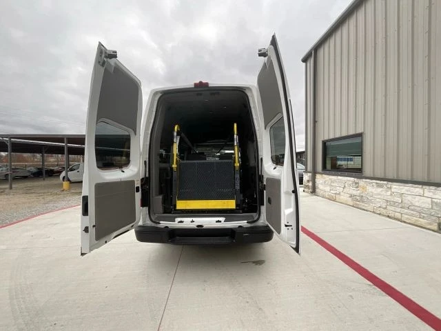 2012 Nissan NV3500 - Image 21 of 21