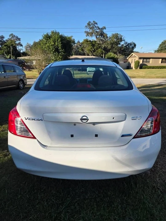 2012 Nissan Versa - Image 7 of 7