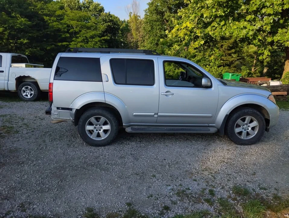 2012 Nissan Pathfinder 3rd Gen - Image 4 of 6