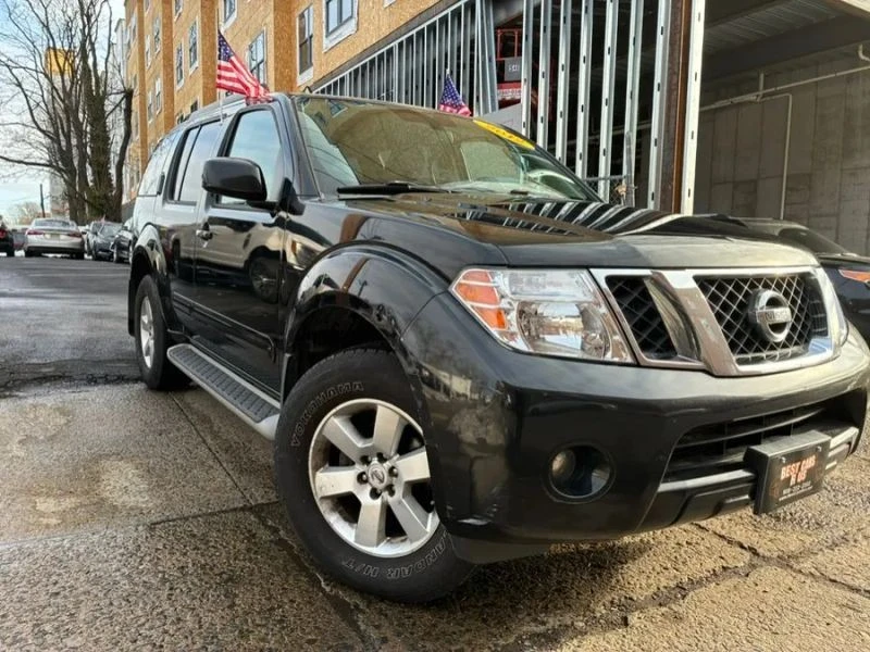 2012 Nissan Pathfinder 3rd Gen - Image 3 of 12