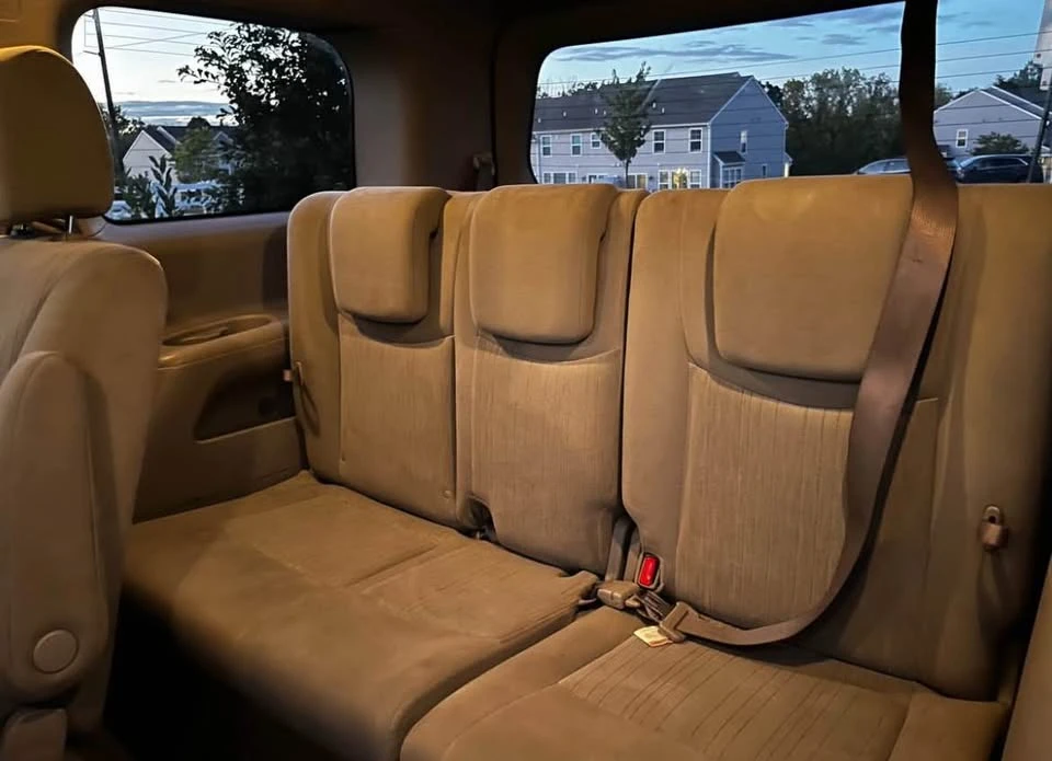2012 Nissan Quest - Image 6 of 7