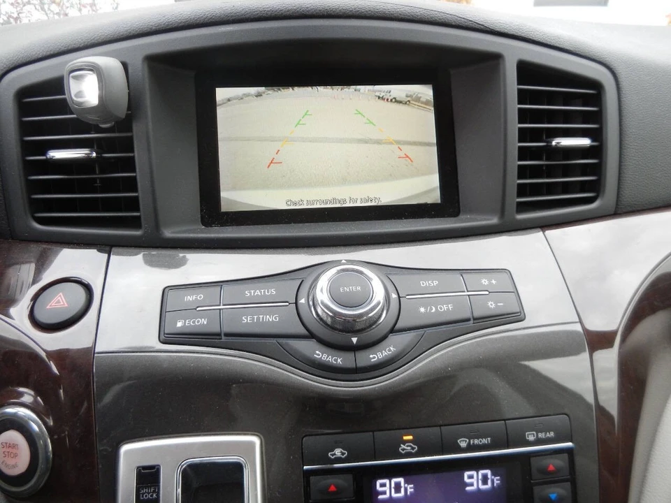 2012 Nissan Quest - Image 4 of 12