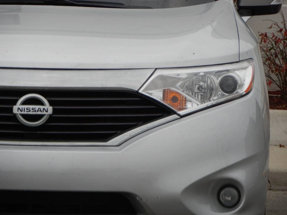 2012 Nissan Quest - Image 11 of 12