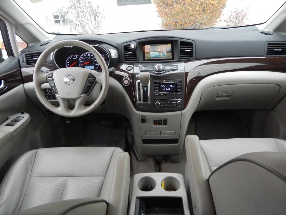 2012 Nissan Quest - Image 2 of 21