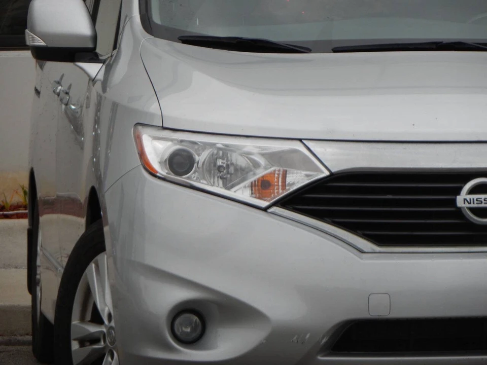 2012 Nissan Quest - Image 9 of 12