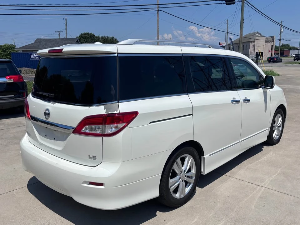 2012 Nissan Quest - Image 5 of 20
