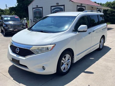 2012 Nissan Quest LE Minivan 4D