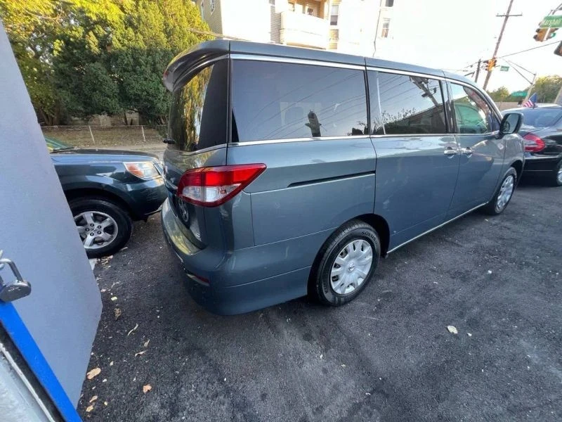 2012 Nissan Quest - Image 5 of 12