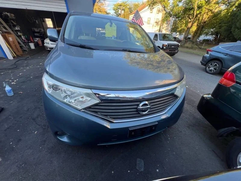 2012 Nissan Quest - Image 2 of 12