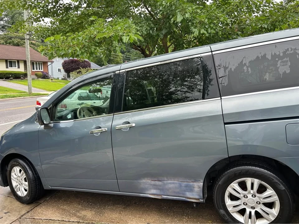2012 Nissan Quest - Image 3 of 4