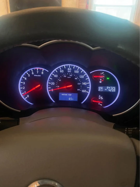 2012 Nissan Quest - Image 12 of 13