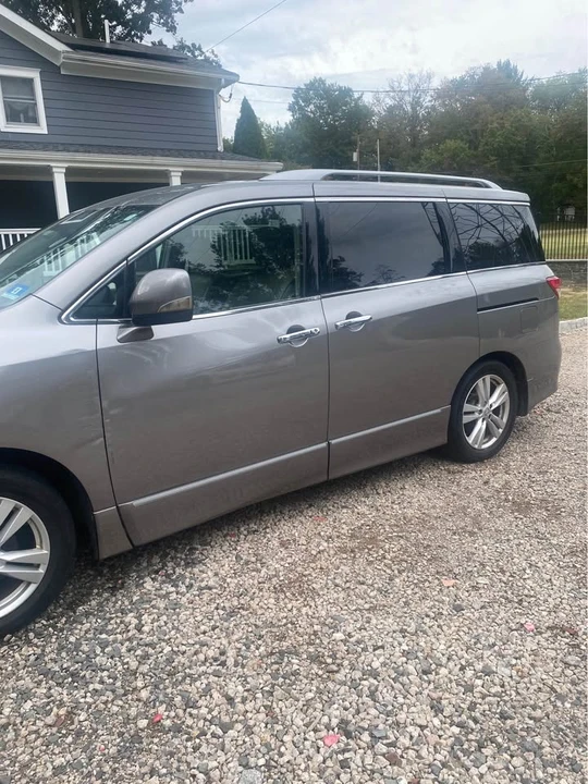 2012 Nissan Quest - Image 3 of 13