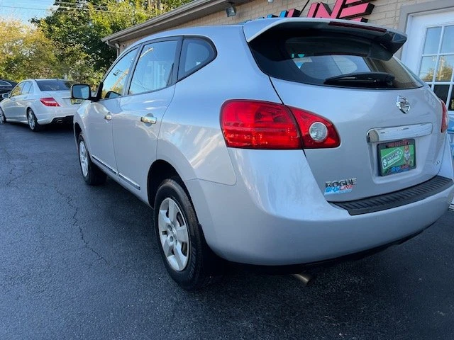 2012 Nissan Rogue - Image 2 of 12