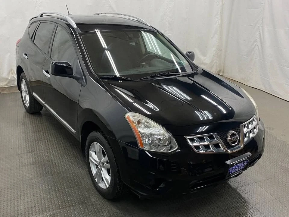 2012 Nissan Rogue - Image 2 of 11