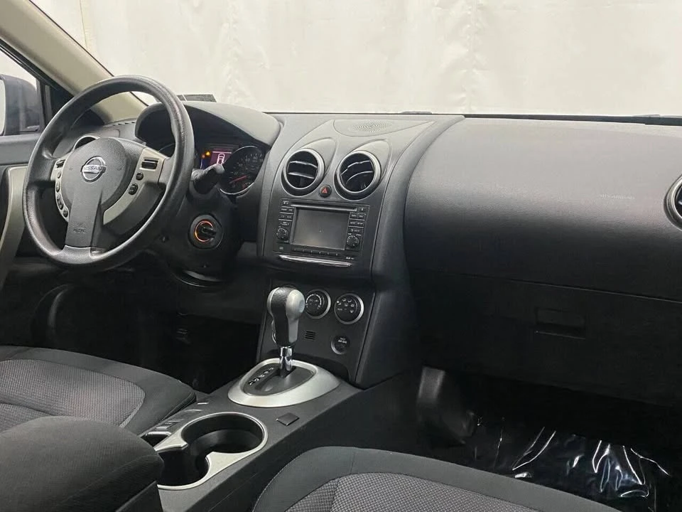 2012 Nissan Rogue - Image 11 of 12