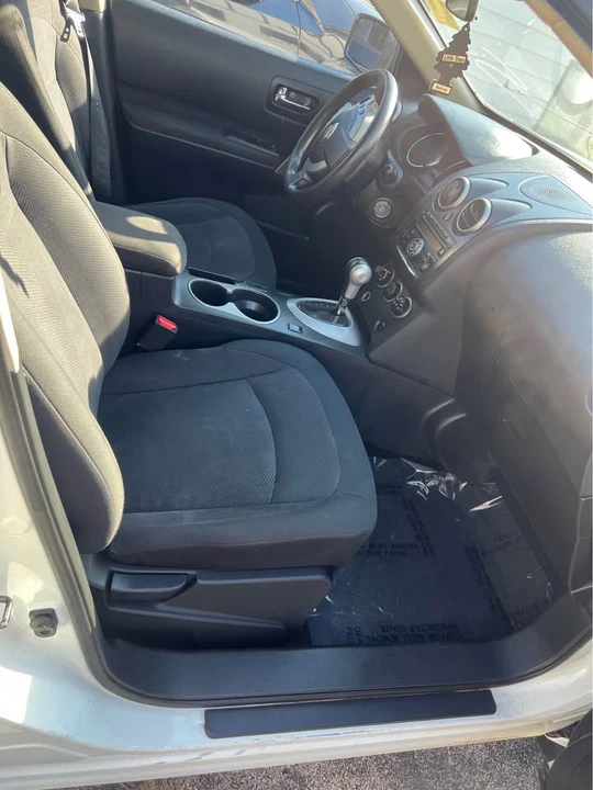 2012 Nissan Rogue - Image 5 of 6
