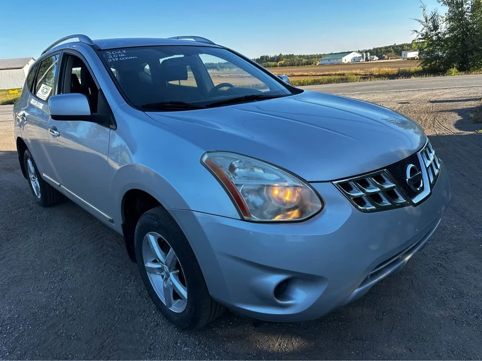 2012 Nissan Rogue - Image 2 of 19