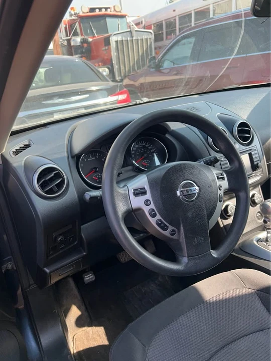 2012 Nissan Rogue - Image 3 of 5