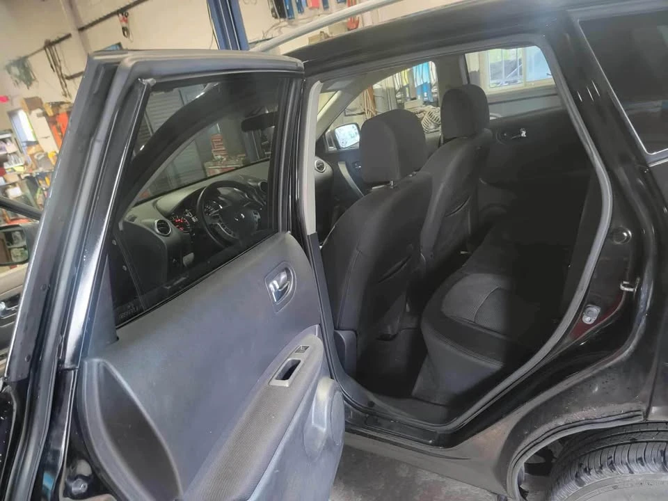 2012 Nissan Rogue - Image 8 of 10