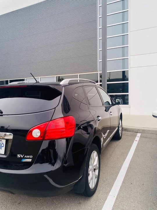 2012 Nissan Rogue - Image 4 of 9