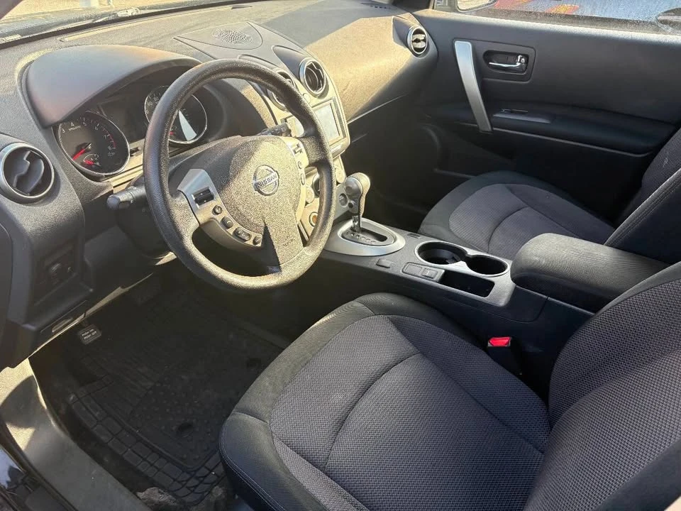2012 Nissan Rogue - Image 10 of 13