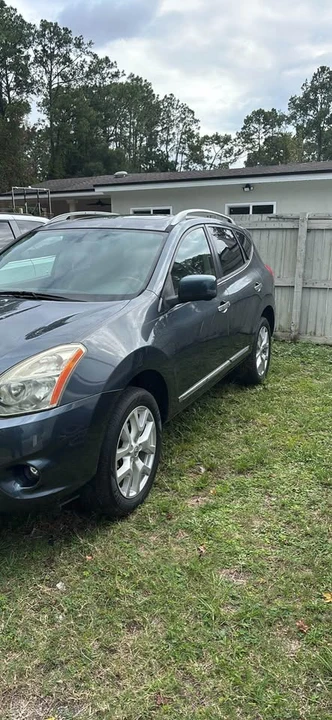 2012 Nissan Rogue - Image 2 of 7