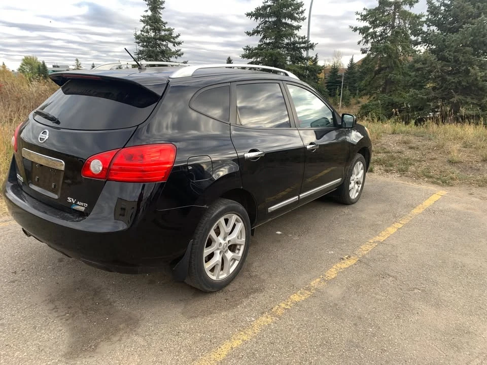 2012 Nissan Rogue - Image 2 of 5
