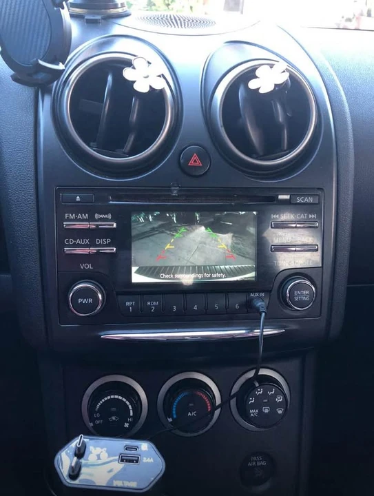 2012 Nissan Rogue - Image 9 of 11