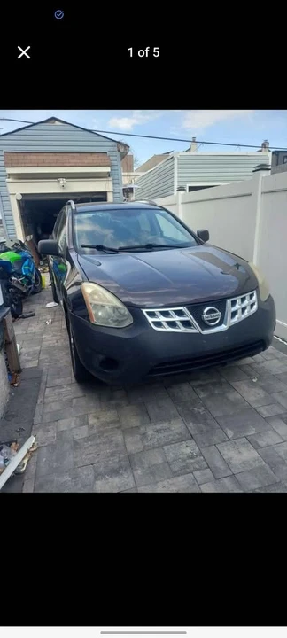 2012 Nissan Rogue - Image 2 of 5