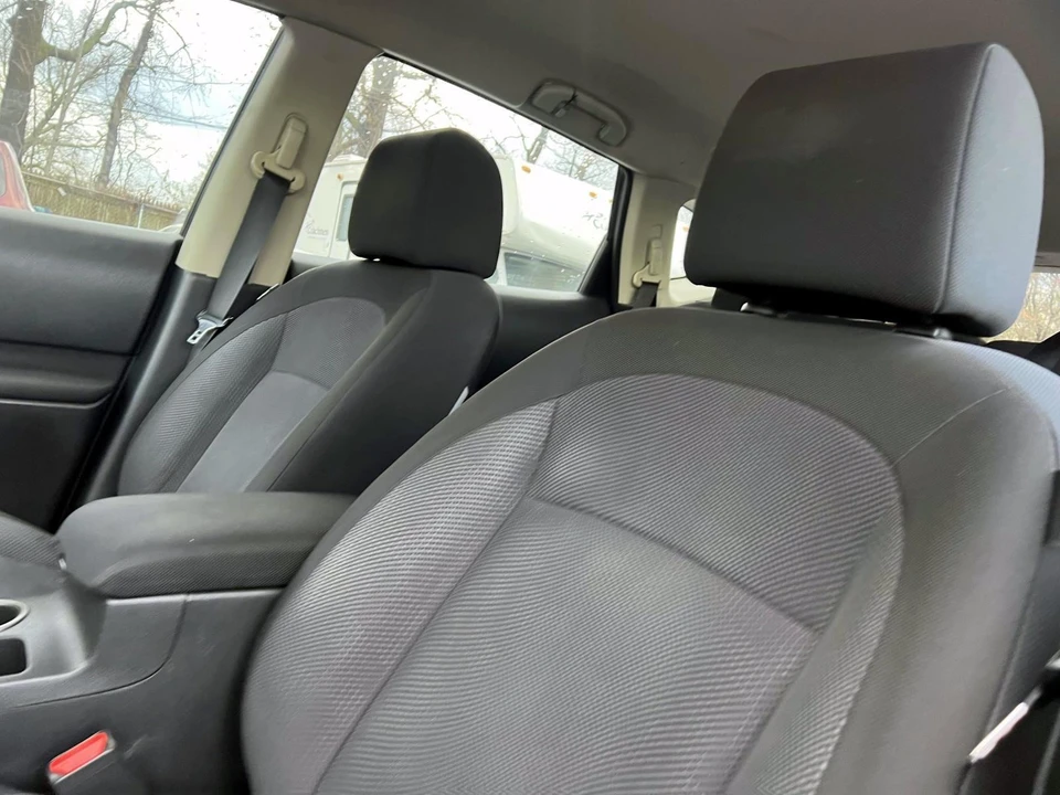 2012 Nissan Rogue - Image 8 of 21