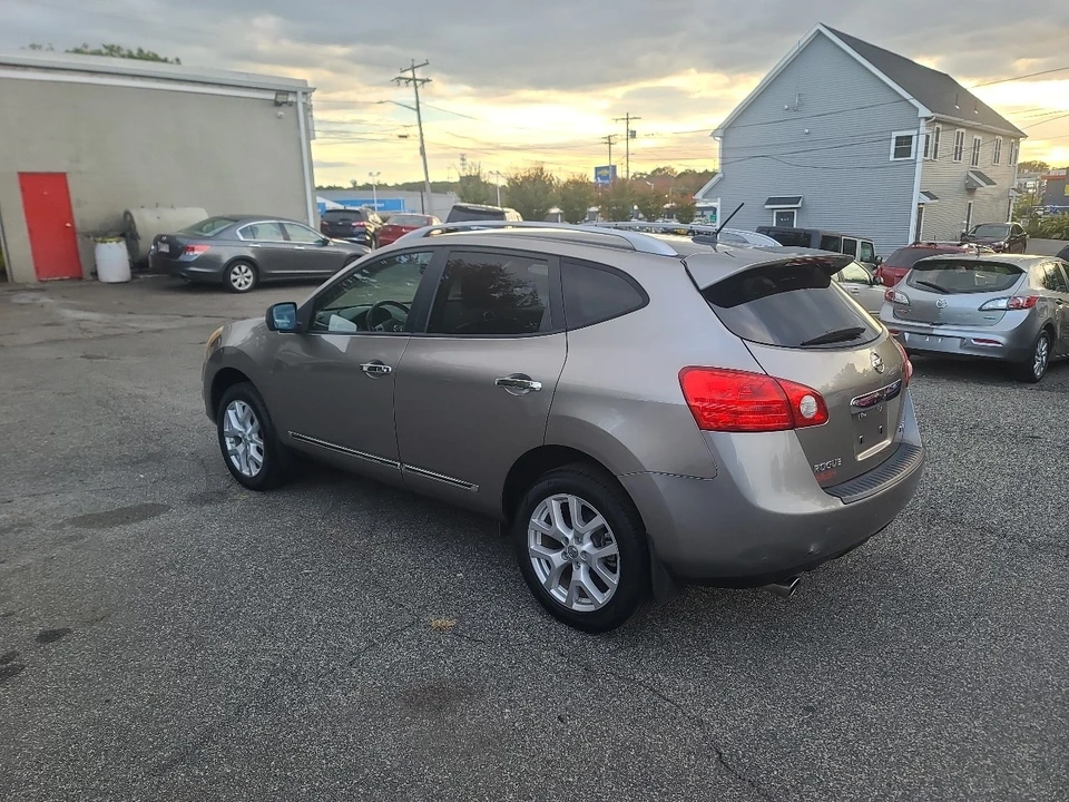2012 Nissan Rogue - Image 5 of 21