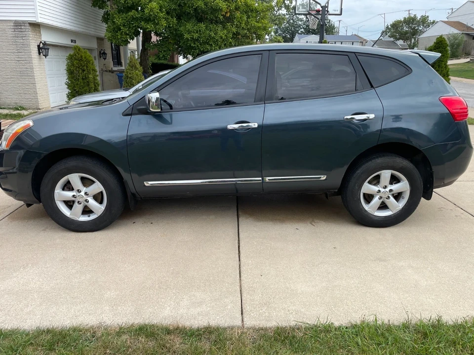 2012 Nissan Rogue - Image 2 of 13
