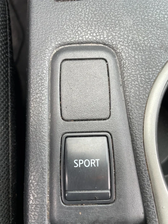 2012 Nissan Rogue - Image 13 of 13